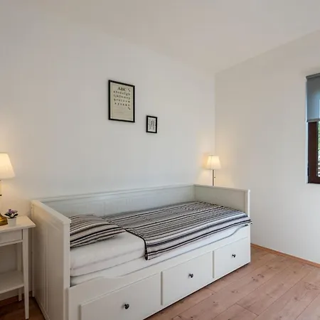 Holiday home Mobile Rock Samphire 1 Pakostane